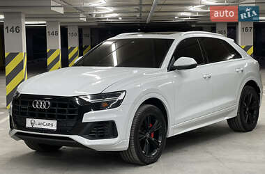 Внедорожник / Кроссовер Audi Q8 2019 в Киеве