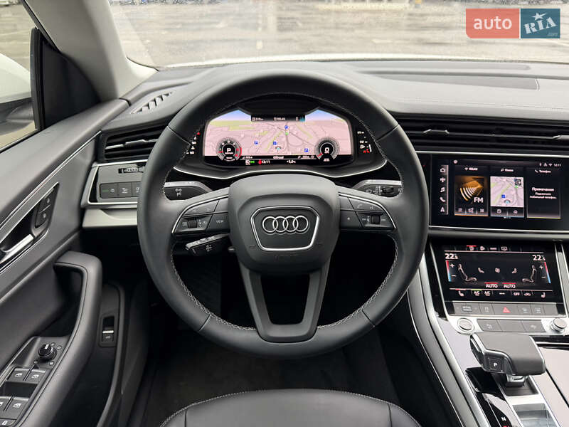 Внедорожник / Кроссовер Audi Q8 2025 в Киеве
