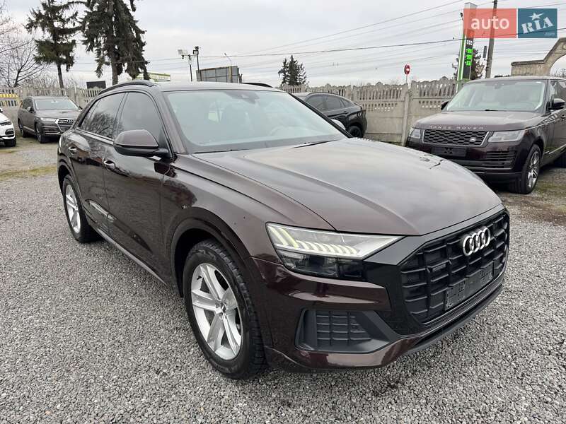 Внедорожник / Кроссовер Audi Q8 2019 в Тернополе