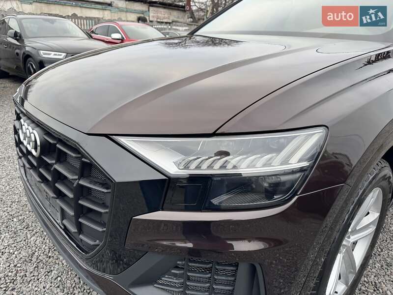 Внедорожник / Кроссовер Audi Q8 2019 в Тернополе