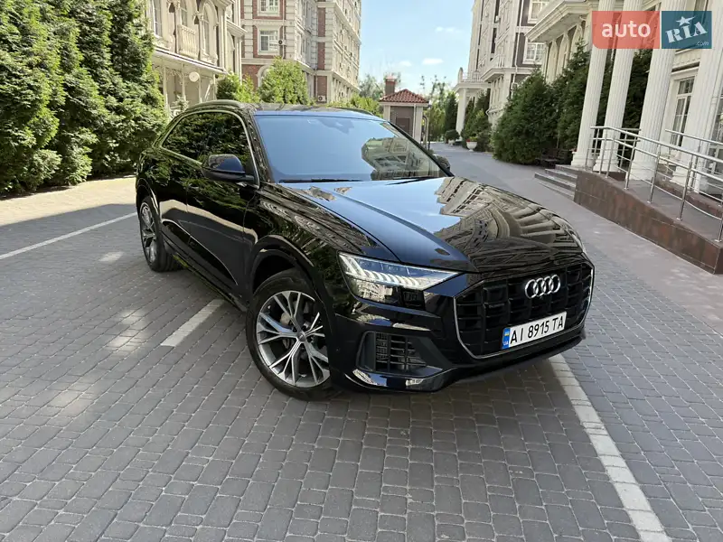 Audi Q8