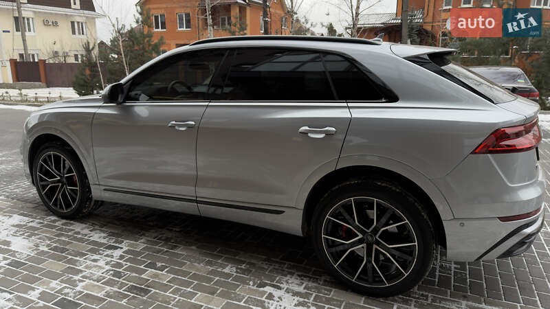 Внедорожник / Кроссовер Audi Q8 2020 в Полтаве
