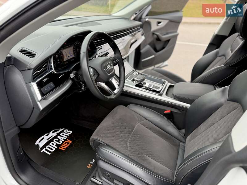 Позашляховик / Кросовер Audi Q8 2023 в Києві