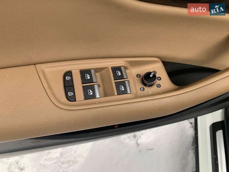 Внедорожник / Кроссовер Audi Q8 2019 в Стрые