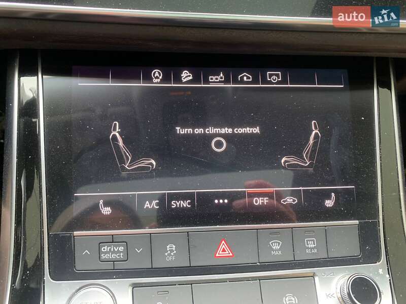 Внедорожник / Кроссовер Audi Q8 2019 в Стрые