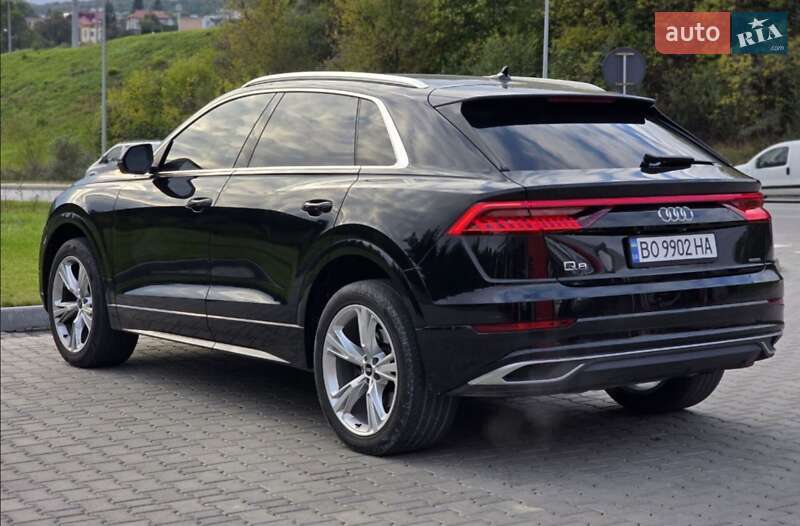 Позашляховик / Кросовер Audi Q8 2021 в Підволочиську