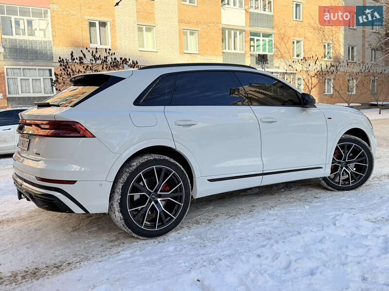 Позашляховик / Кросовер Audi Q8 2019 в Ромнах фото 7 Позашляховик / Кросовер Audi Q8 2019 в Ромнах