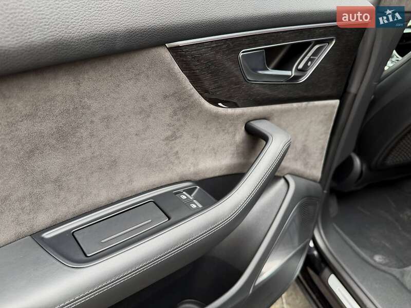 Внедорожник / Кроссовер Audi Q8 2019 в Луцке