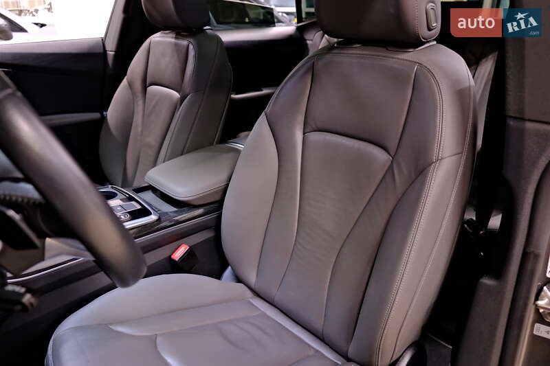 Позашляховик / Кросовер Audi Q8 2019 в Одесі фото 37 Позашляховик / Кросовер Audi Q8 2019 в Одесі