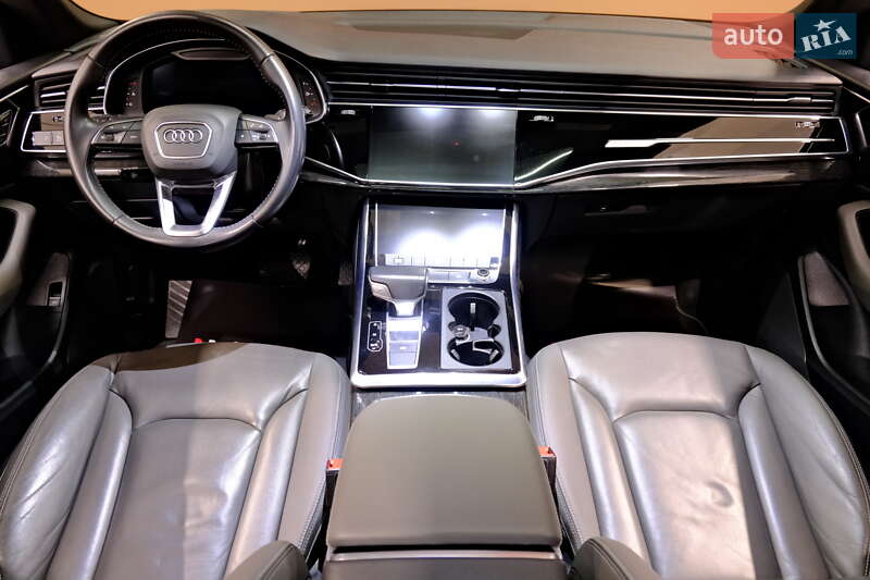 Позашляховик / Кросовер Audi Q8 2019 в Одесі фото 52 Позашляховик / Кросовер Audi Q8 2019 в Одесі
