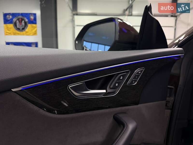 Внедорожник / Кроссовер Audi Q8 2019 в Тернополе