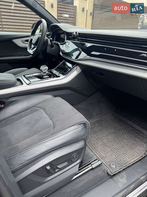 Внедорожник / Кроссовер Audi Q8 2023 в Одессе