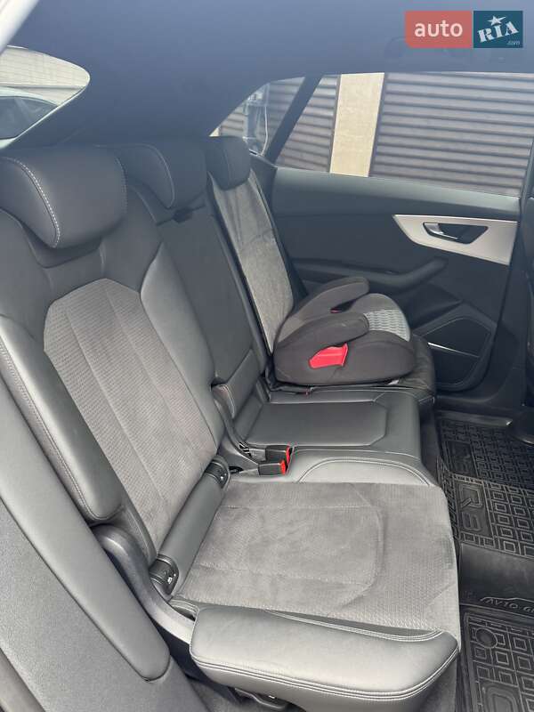 Внедорожник / Кроссовер Audi Q8 2023 в Одессе