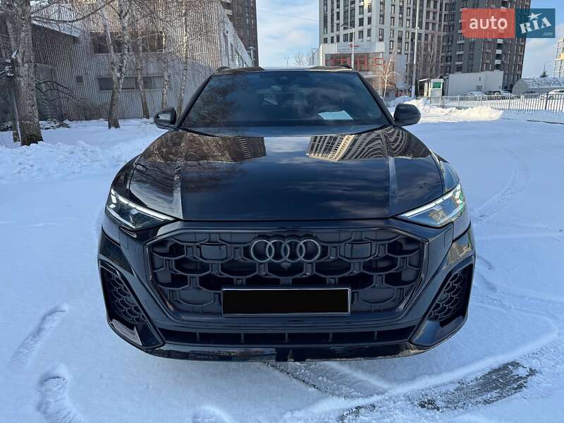 Внедорожник / Кроссовер Audi Q8 2025 в Киеве