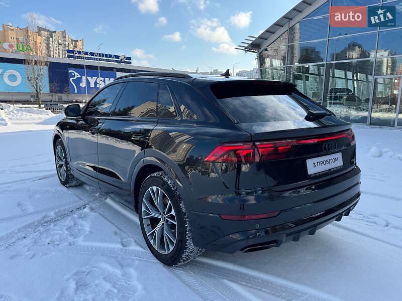 Внедорожник / Кроссовер Audi Q8 2025 в Киеве