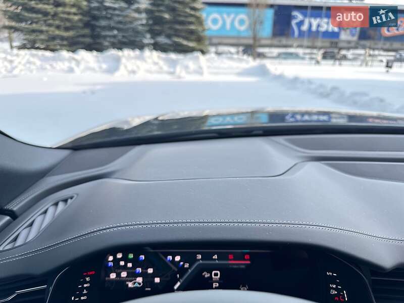 Внедорожник / Кроссовер Audi Q8 2025 в Киеве