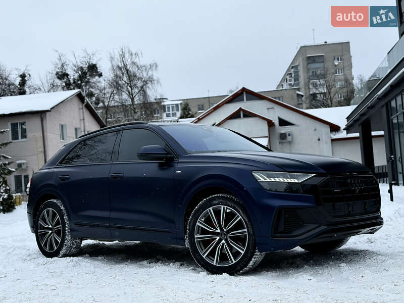 Позашляховик / Кросовер Audi Q8 2018 в Львові
