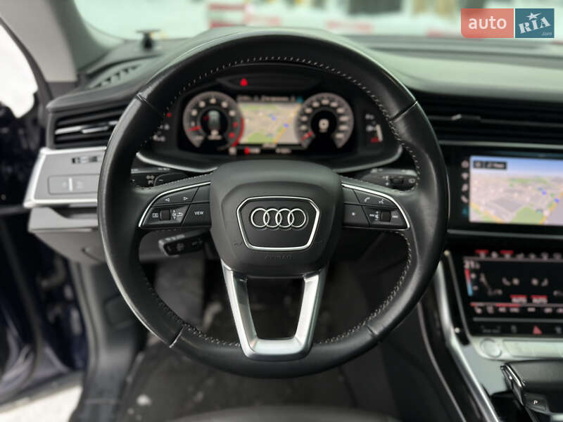 Позашляховик / Кросовер Audi Q8 2018 в Львові