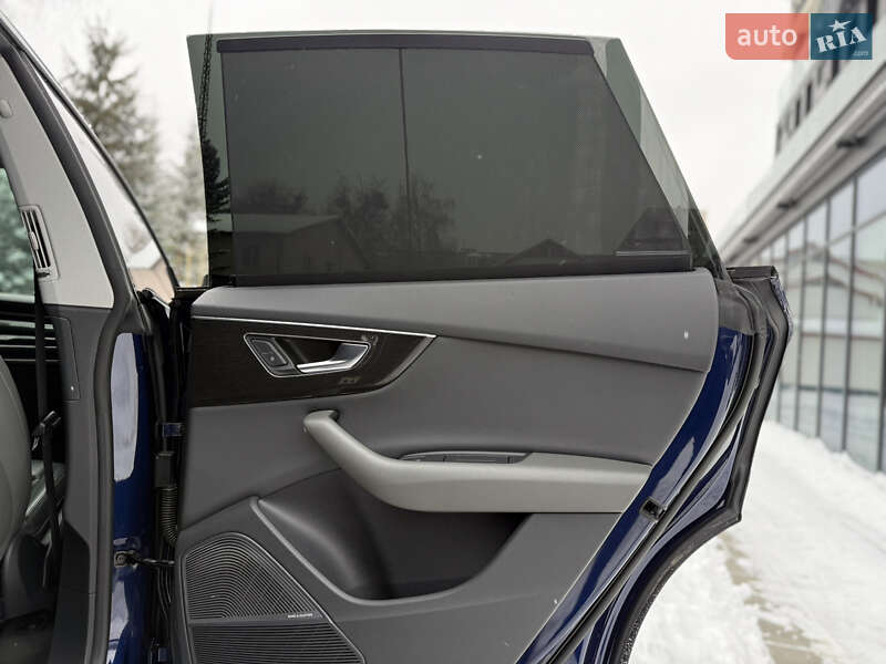 Позашляховик / Кросовер Audi Q8 2018 в Львові