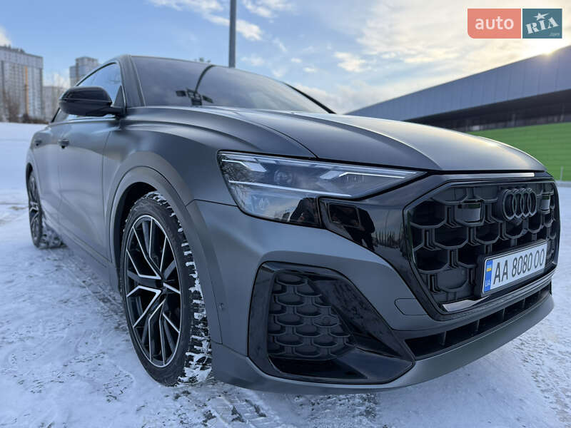 Внедорожник / Кроссовер Audi Q8 2024 в Киеве