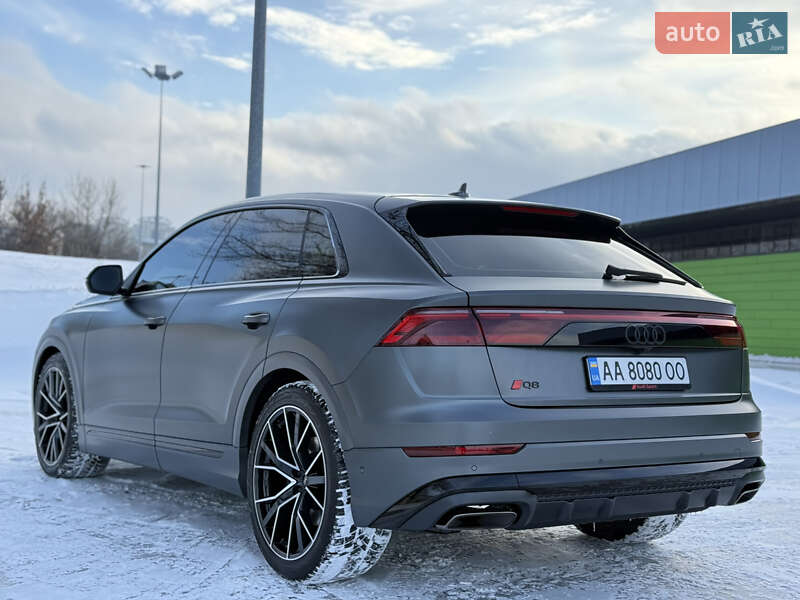 Внедорожник / Кроссовер Audi Q8 2024 в Киеве