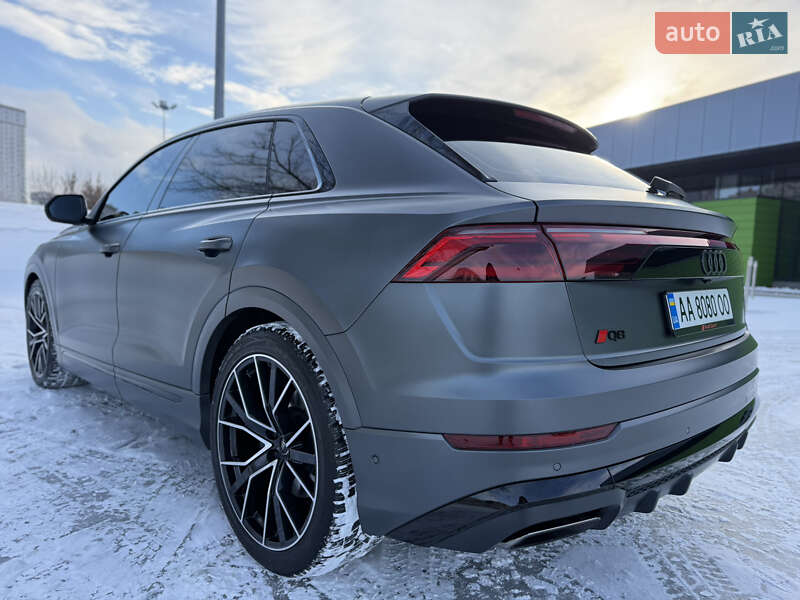 Внедорожник / Кроссовер Audi Q8 2024 в Киеве