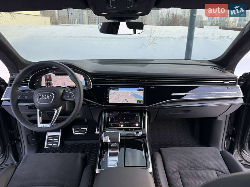 Внедорожник / Кроссовер Audi Q8 2024 в Киеве