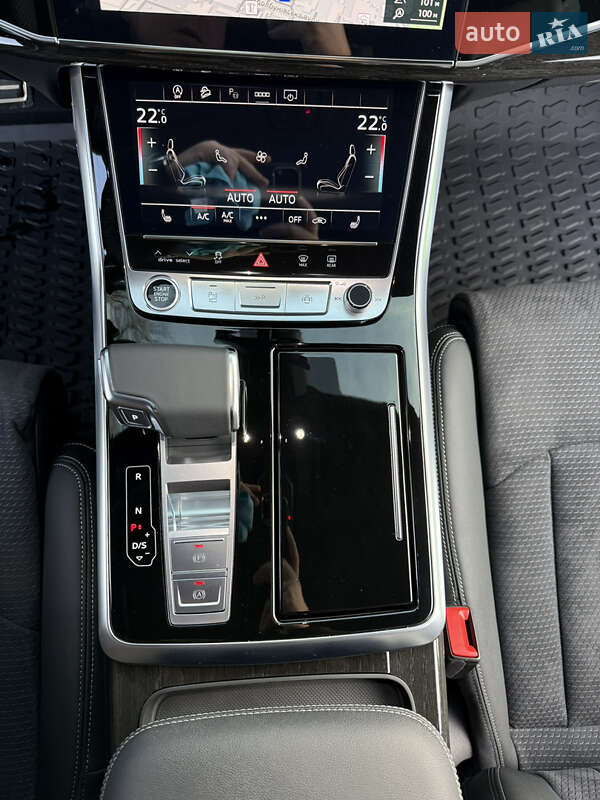 Внедорожник / Кроссовер Audi Q8 2024 в Киеве