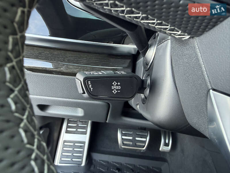 Внедорожник / Кроссовер Audi Q8 2024 в Киеве