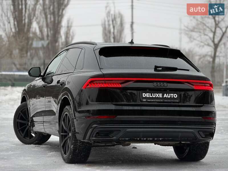 Внедорожник / Кроссовер Audi Q8 2023 в Киеве