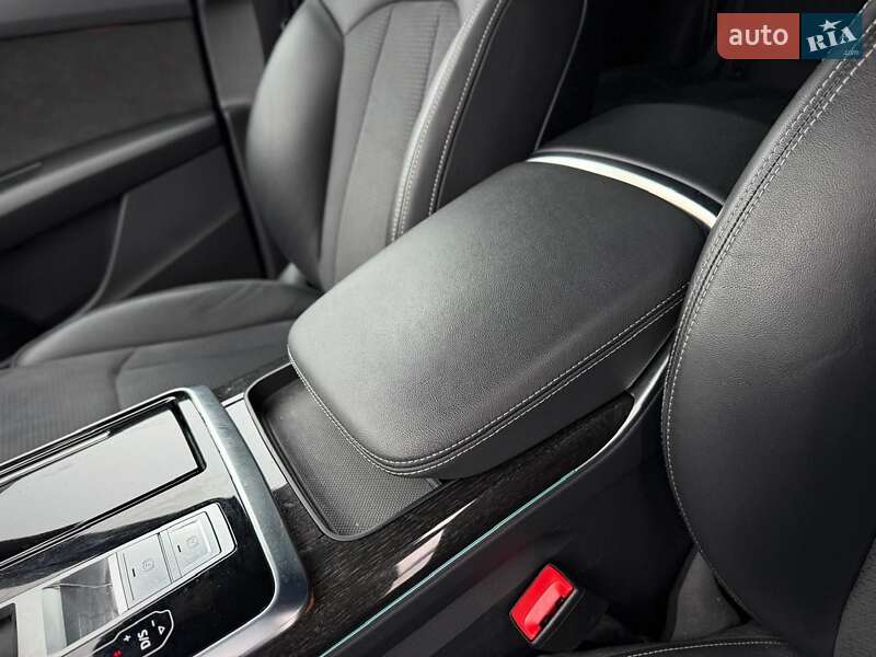 Внедорожник / Кроссовер Audi Q8 2023 в Киеве