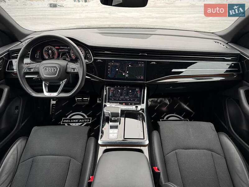 Внедорожник / Кроссовер Audi Q8 2023 в Киеве