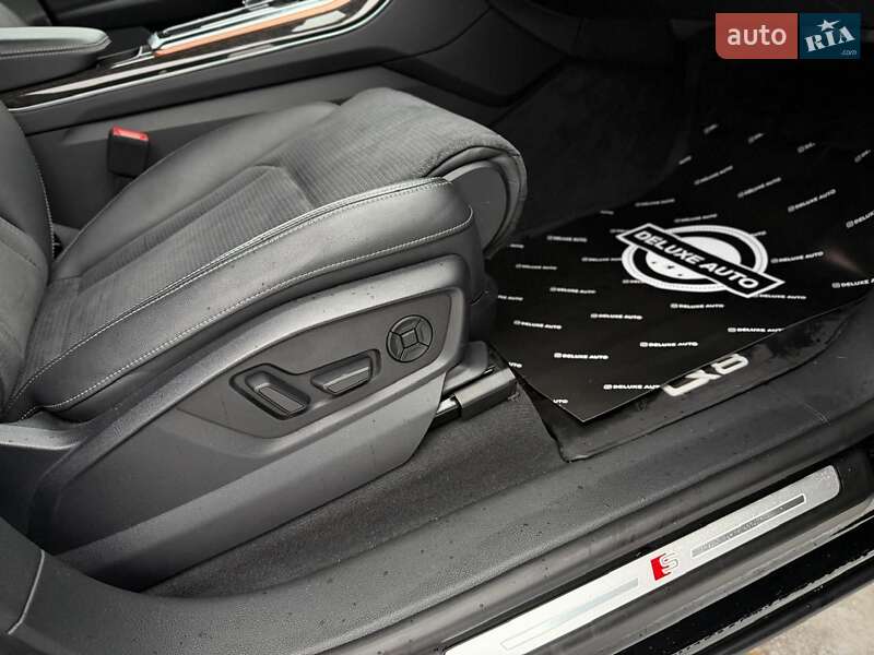 Внедорожник / Кроссовер Audi Q8 2023 в Киеве