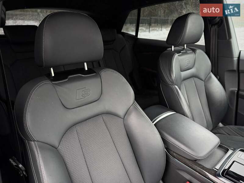 Внедорожник / Кроссовер Audi Q8 2023 в Киеве