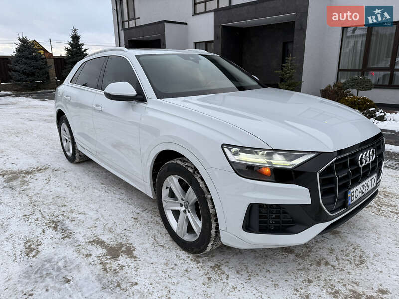 Внедорожник / Кроссовер Audi Q8 2018 в Киеве