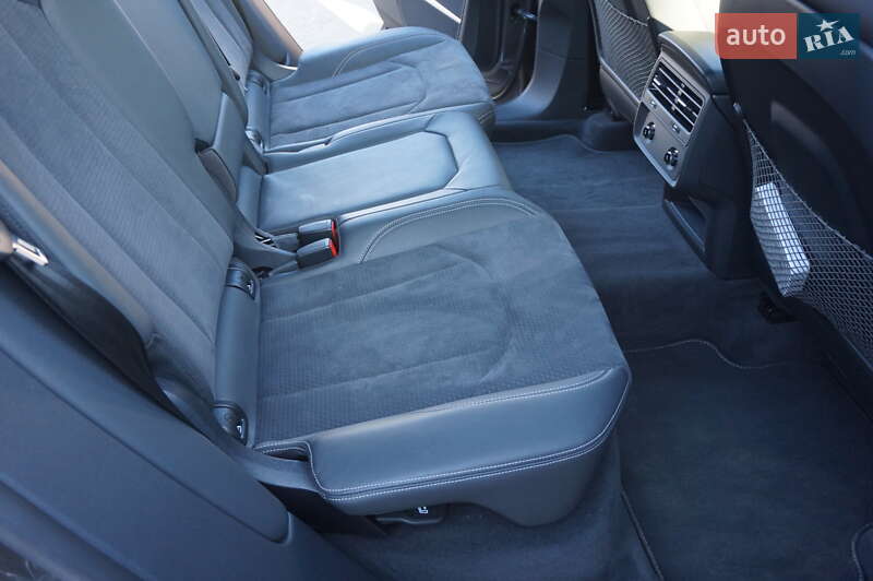 Внедорожник / Кроссовер Audi Q8 2023 в Одессе