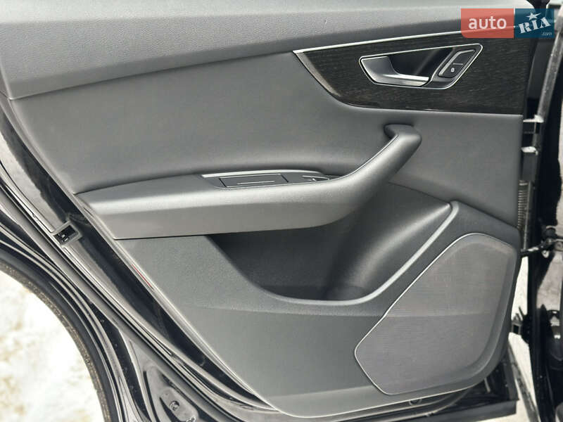 Внедорожник / Кроссовер Audi Q8 2019 в Львове