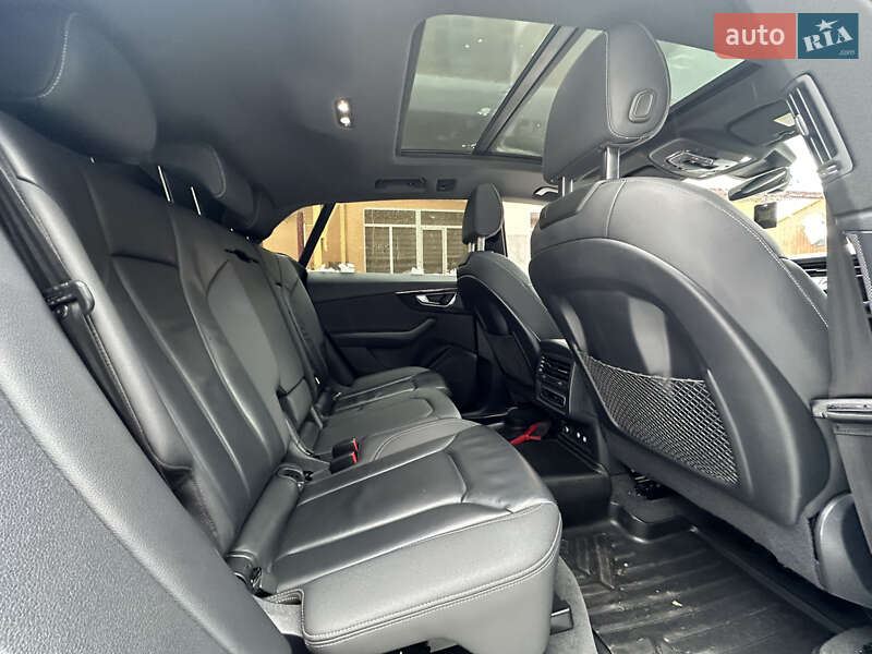 Внедорожник / Кроссовер Audi Q8 2019 в Львове