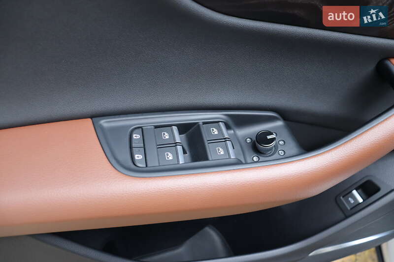 Внедорожник / Кроссовер Audi Q8 2021 в Львове