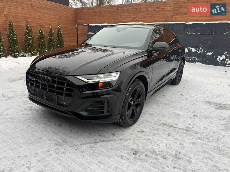 Внедорожник / Кроссовер Audi Q8 2018 в Киеве