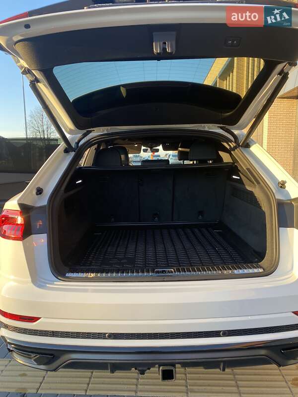 Внедорожник / Кроссовер Audi Q8 2020 в Виннице