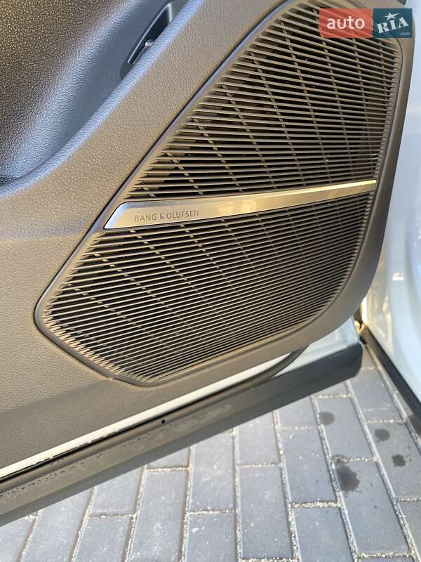 Внедорожник / Кроссовер Audi Q8 2020 в Виннице