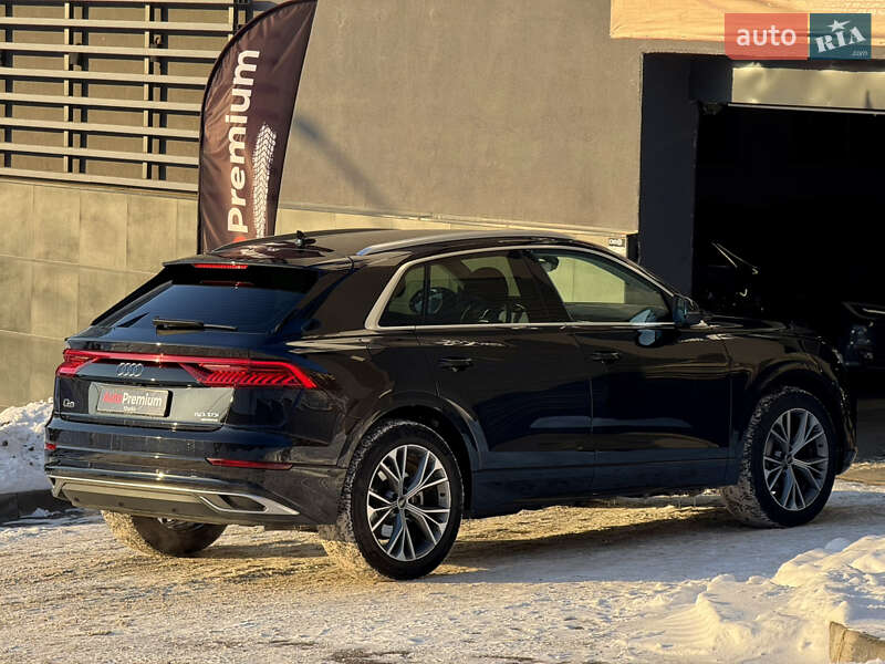 Внедорожник / Кроссовер Audi Q8 2020 в Харькове