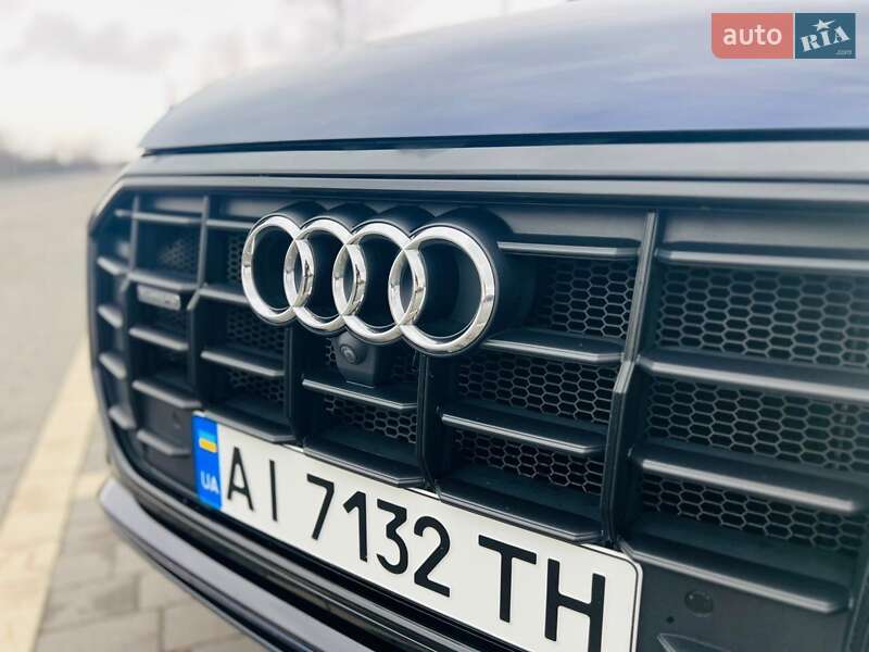Внедорожник / Кроссовер Audi Q8 2020 в Киеве