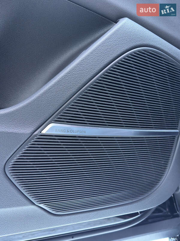 Внедорожник / Кроссовер Audi Q8 2020 в Киеве фото 24 Внедорожник / Кроссовер Audi Q8 2020 в Киеве