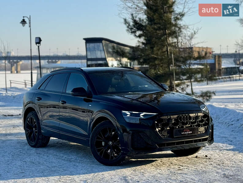 Audi Q8 2025