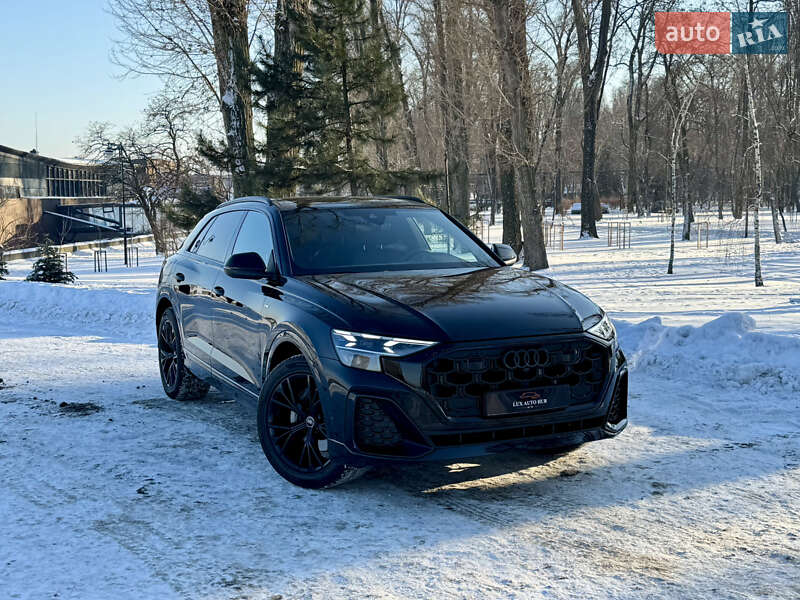 Позашляховик / Кросовер Audi Q8 2025 в Києві