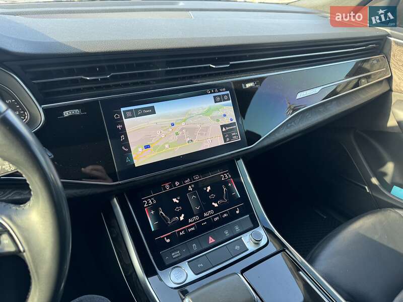 Внедорожник / Кроссовер Audi Q8 2019 в Тернополе