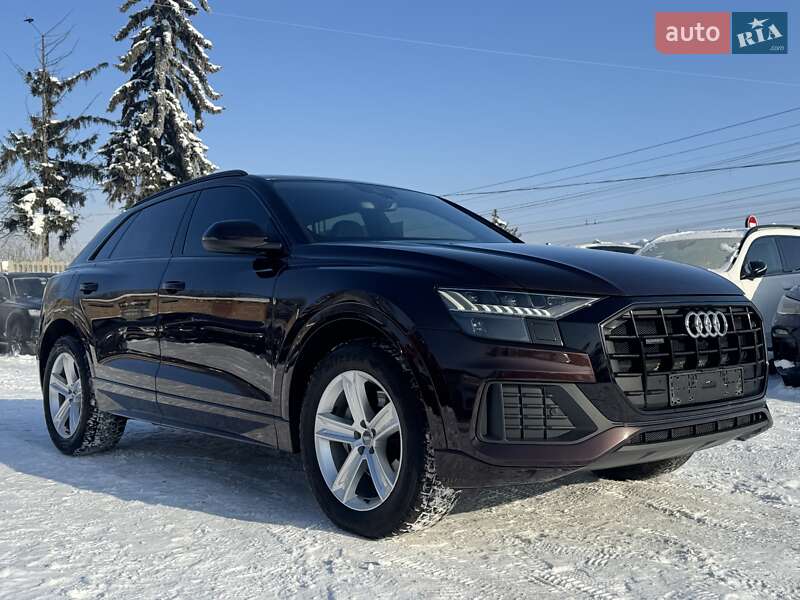 Внедорожник / Кроссовер Audi Q8 2019 в Тернополе