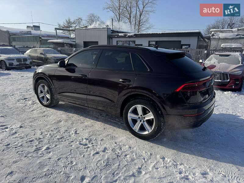 Внедорожник / Кроссовер Audi Q8 2019 в Тернополе